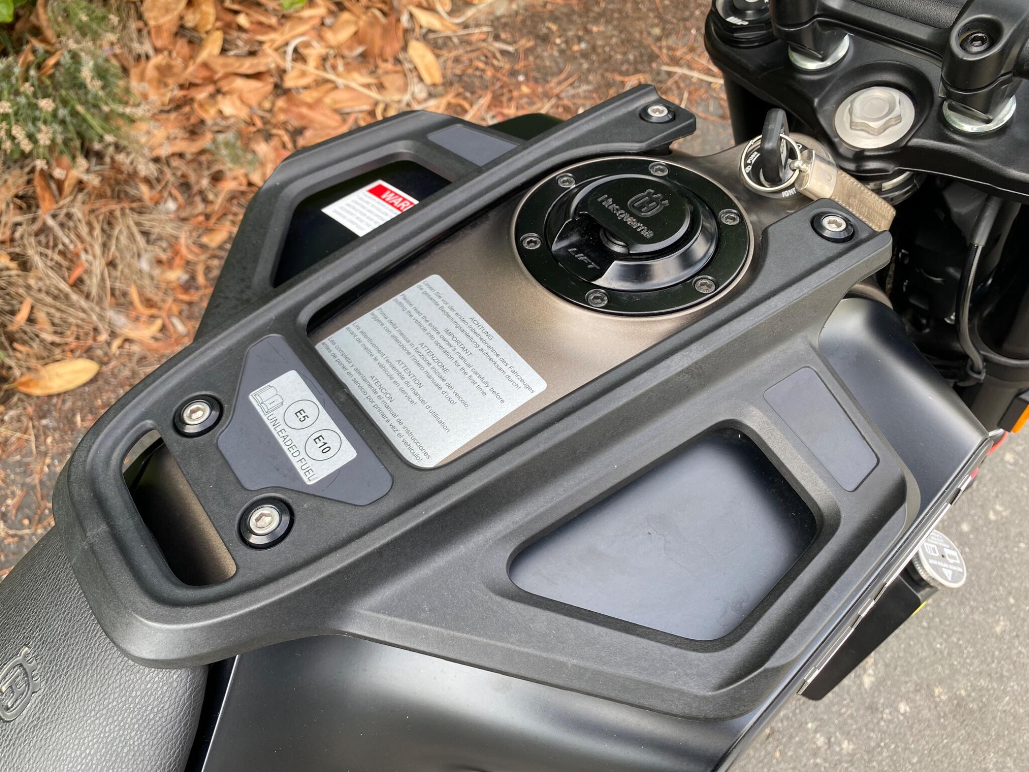 2024 24 Reg Husqvarna Svartpilen 401